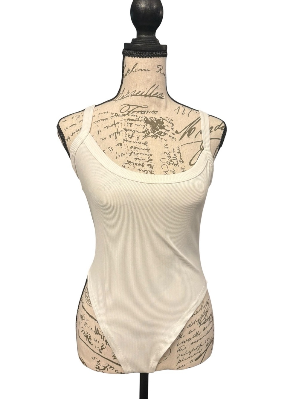 Chic Me white Ribbed Scoop-Neck Bandeau Bodysuit